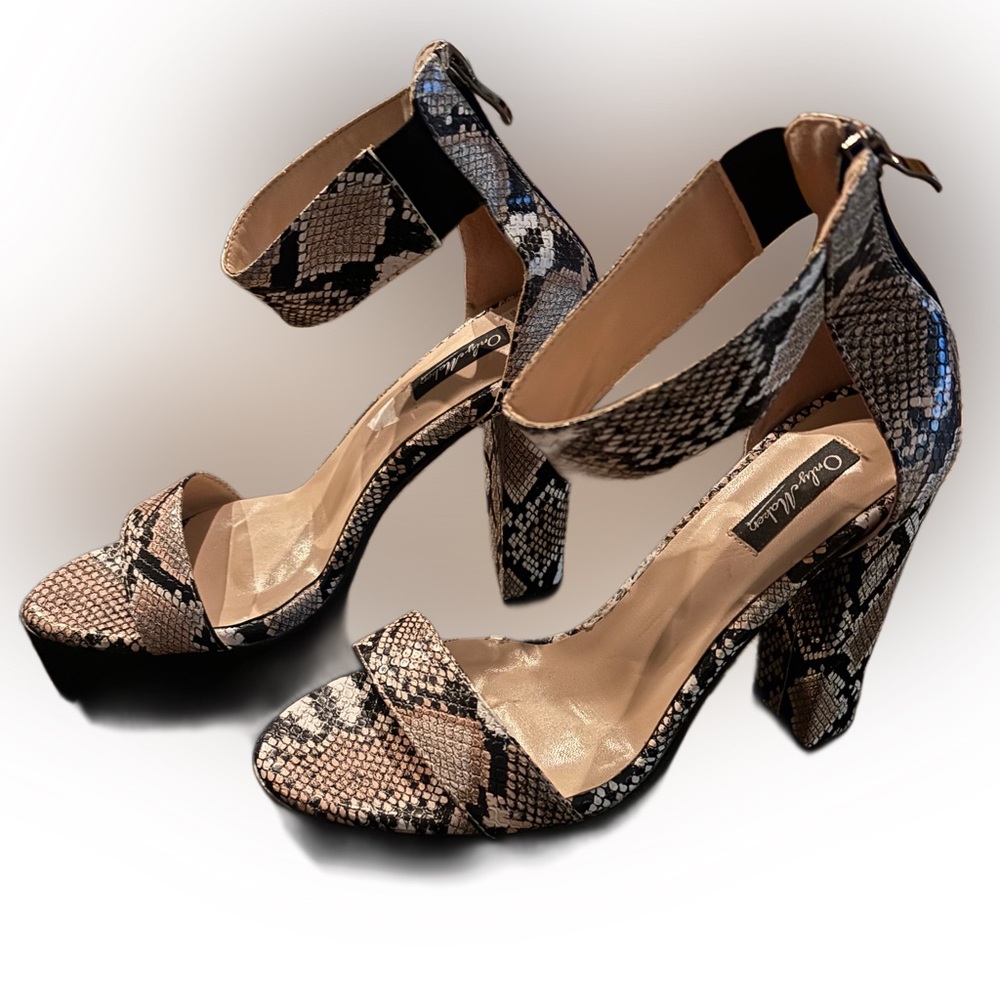 Chic Snake Print Block Heels
